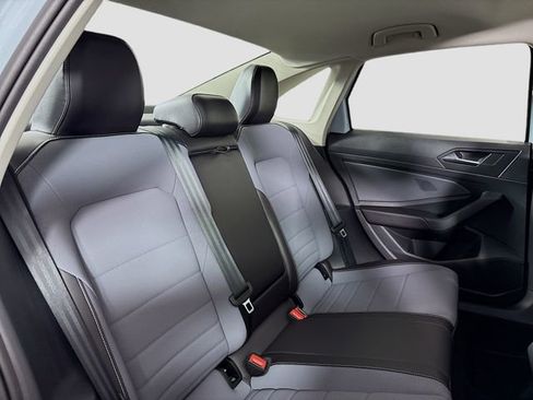 New 2026 Volkswagen Jetta SE FWD image 27