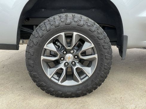 Used 2025 Chevrolet Silverado 1500 LT image 57