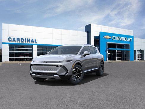 New 2025 Chevrolet Equinox EV LT image 8