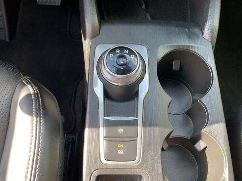 Used 2025 Ford Escape Platinum AWD/4WD image 27