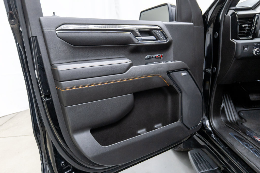 Used 2024 GMC Sierra 1500 AT4 w/ Technology Package AWD/4WD image 30