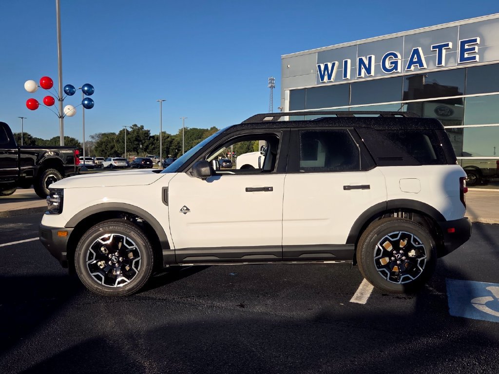 New 2026 Ford Bronco Sport Outer Banks w/ Outer Banks Tech Package+ AWD/4WD image 2