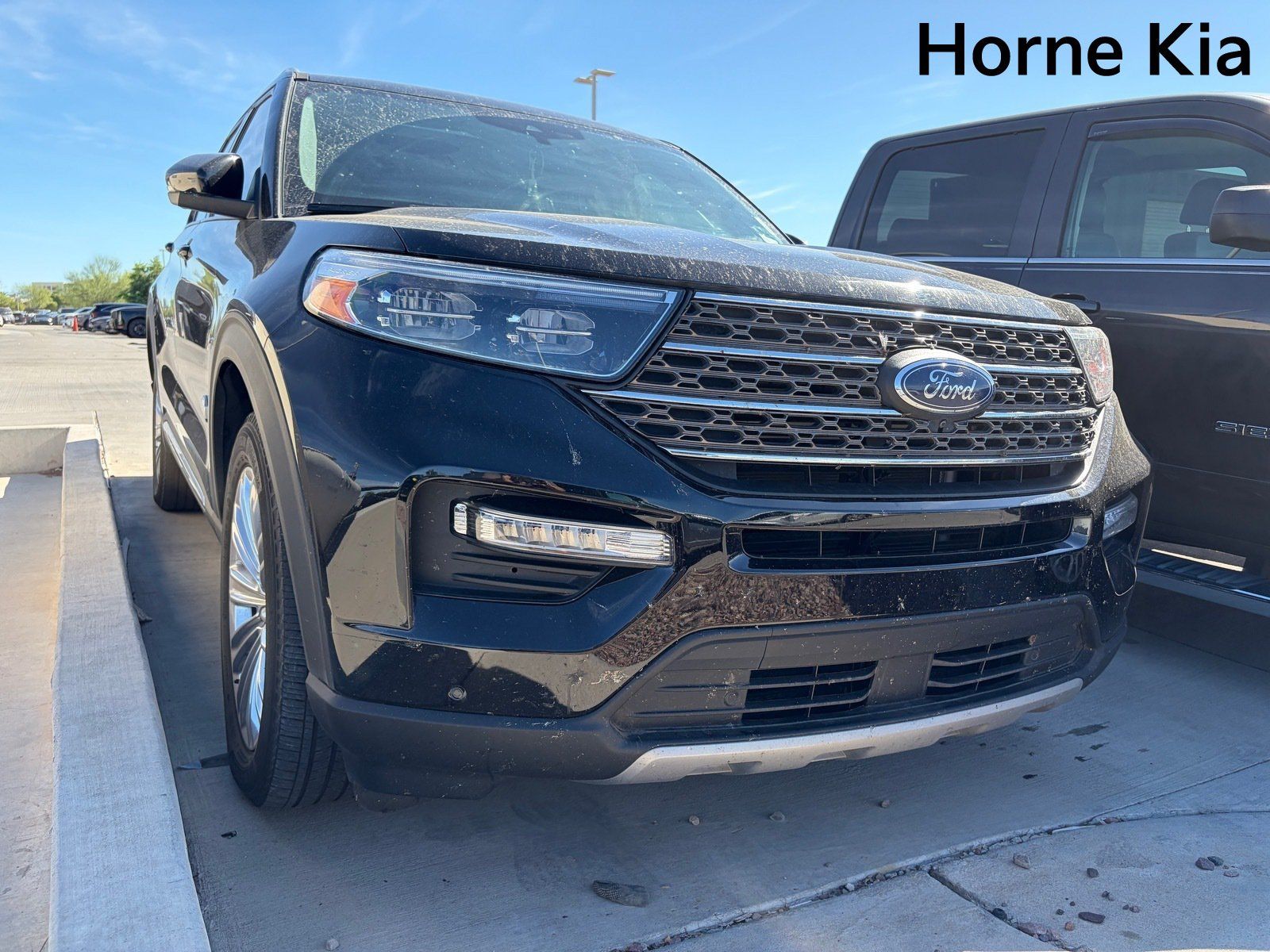 Used 2023 Ford Explorer King Ranch w/ Technology Package AWD/4WD image 2