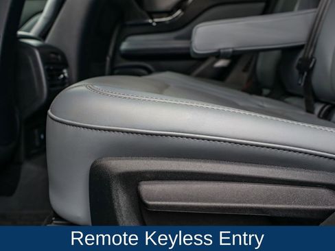 Used 2022 Lincoln Corsair AWD w/ Premium Package image 13