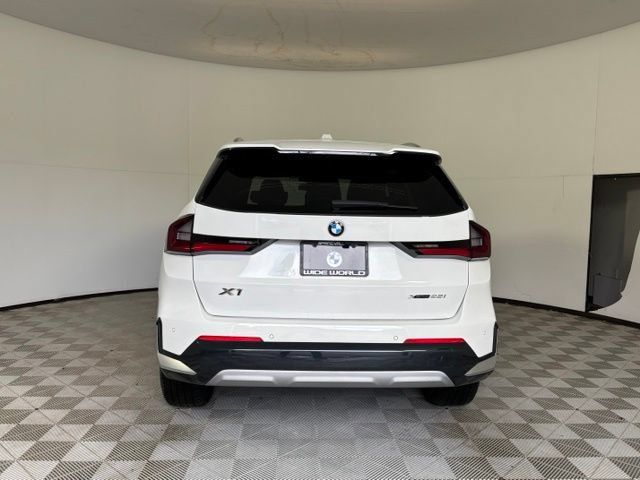Used 2023 BMW X1 xDrive28i w/ Convenience Package AWD/4WD image 6