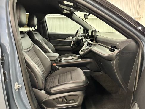 Used 2025 Ford Explorer ST-Line RWD image 23
