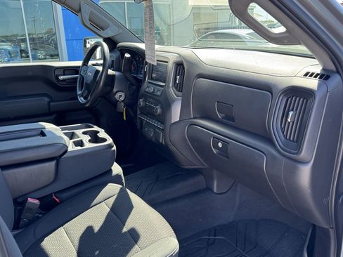 Used 2020 Chevrolet Silverado 1500 Custom w/ Custom Value Package RWD image 6