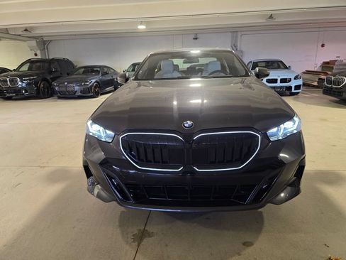 New 2027 BMW 540i xDrive w/ M Sport Package AWD/4WD image 2
