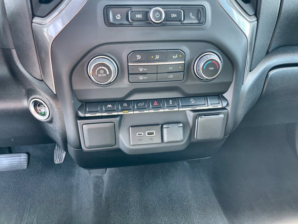 Used 2023 Chevrolet Silverado 1500 Custom Trail Boss AWD/4WD image 17