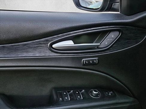 Used 2021 Alfa Romeo Stelvio Sprint image 10