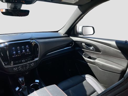 Used 2022 Chevrolet Traverse RS AWD/4WD image 24