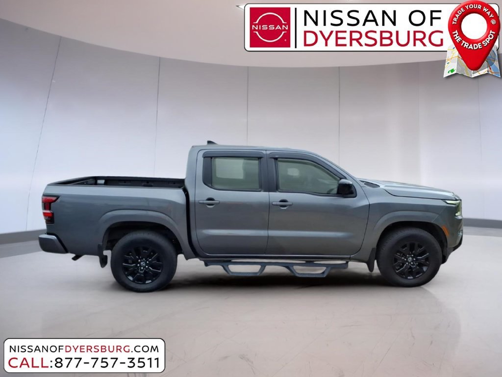 Used 2023 Nissan Frontier SV w/ Midnight Edition Package RWD image 2