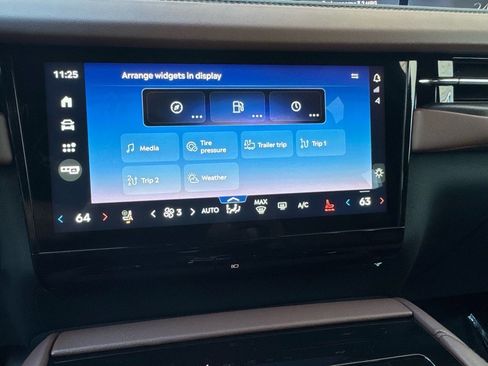 New 2025 Lincoln Navigator Reserve image 42