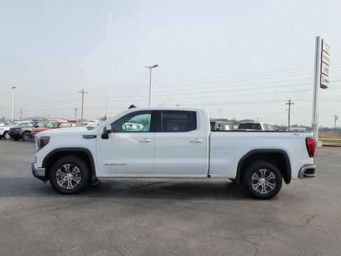 Used 2023 GMC Sierra 1500 SLE image 3