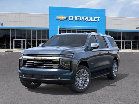 New 2026 Chevrolet Suburban Premier image 6