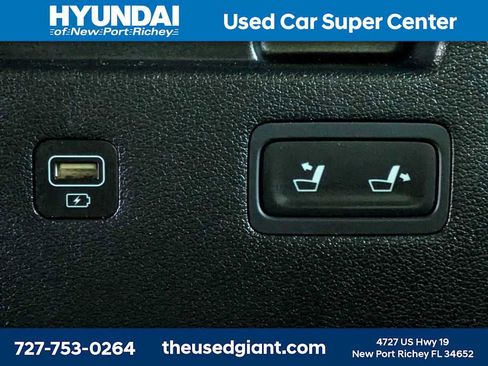Used 2022 Hyundai Palisade Calligraphy w/ Winter Package image 18