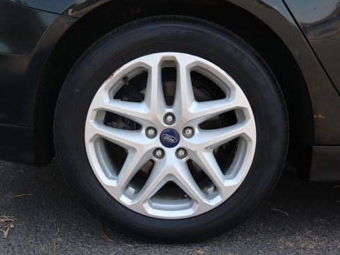 Used 2014 Ford Fusion SE FWD image 42