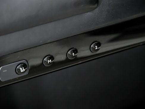 Used 2015 Rolls-Royce Ghost RWD image 15