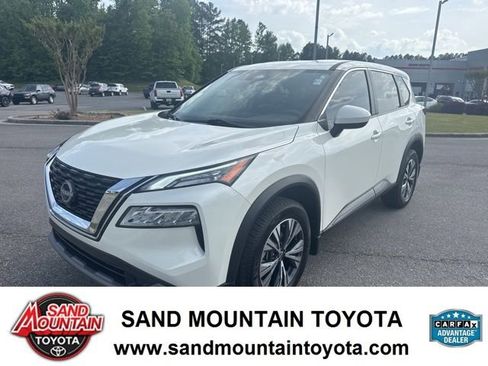 Used 2023 Nissan Rogue SV FWD image 6
