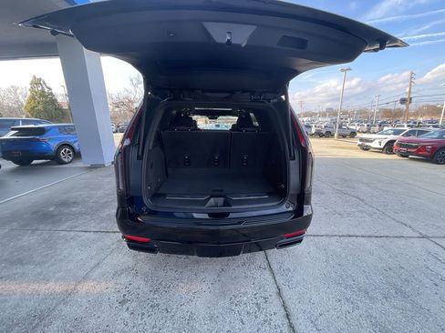 Used 2023 Cadillac Escalade Sport w/ LPO, ONYX Package AWD/4WD image 27