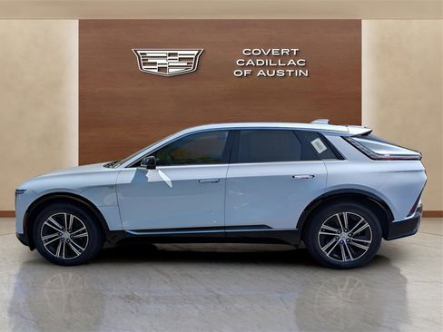 New 2026 Cadillac Lyriq Premium Luxury image 4