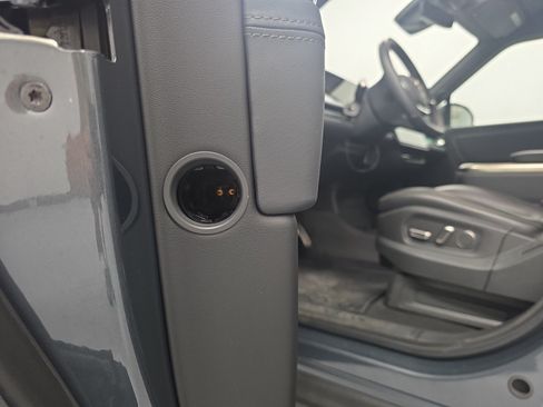 Used 2024 Rivian R1T Adventure AWD/4WD image 30