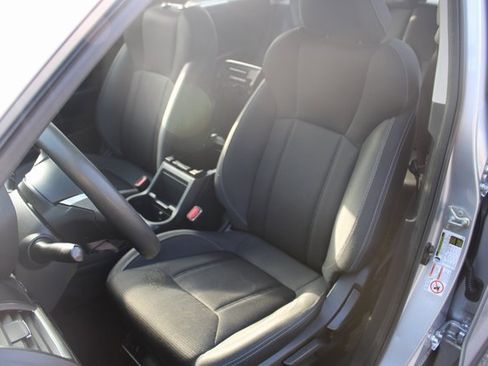 Used 2019 Subaru Forester Premium image 8