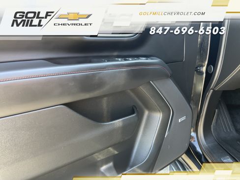 Used 2024 Chevrolet Suburban RST w/ Luxury Package AWD/4WD image 11