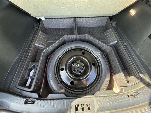 Used 2018 Ford Edge SEL w/ Equipment Group 201A AWD/4WD image 28