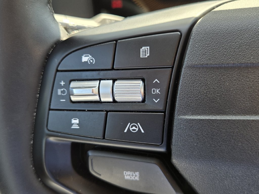 Used 2026 Kia Sportage EX FWD image 24