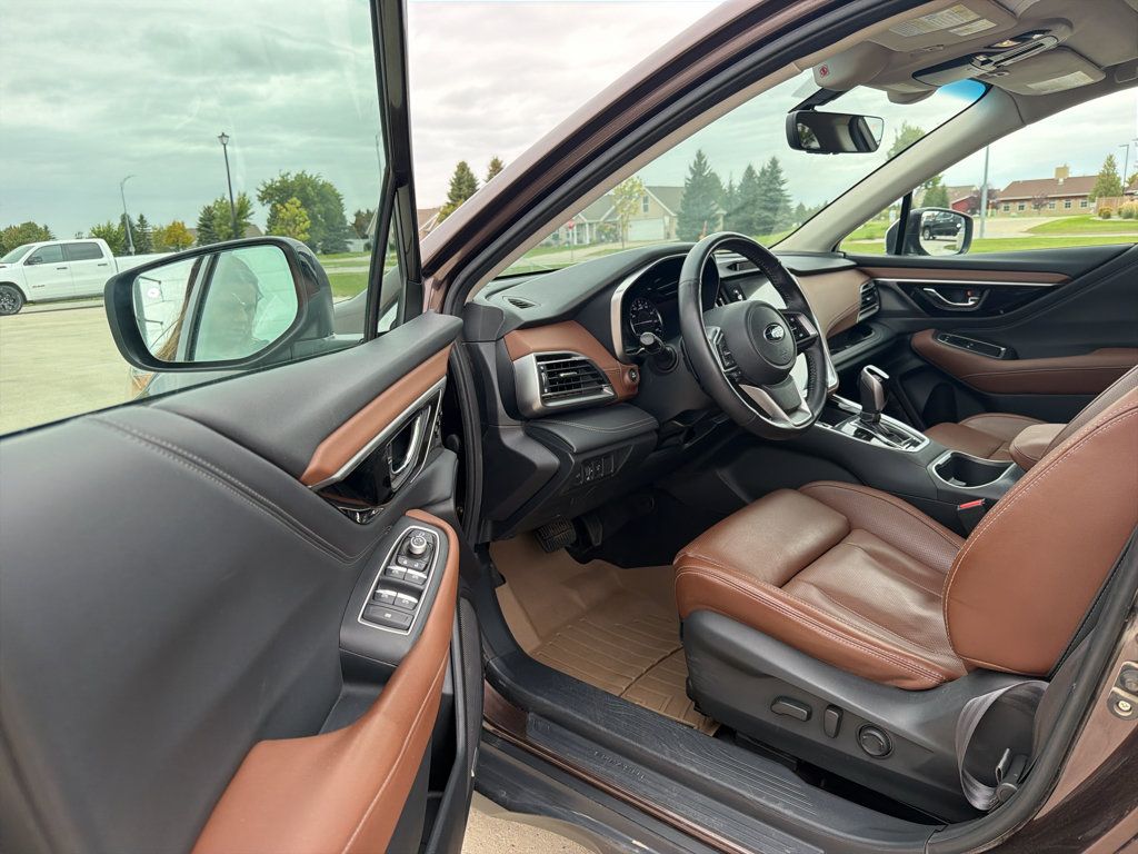 Used 2021 Subaru Outback Touring AWD/4WD image 11