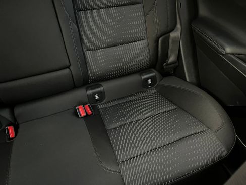 Used 2025 Chevrolet Equinox LT image 37