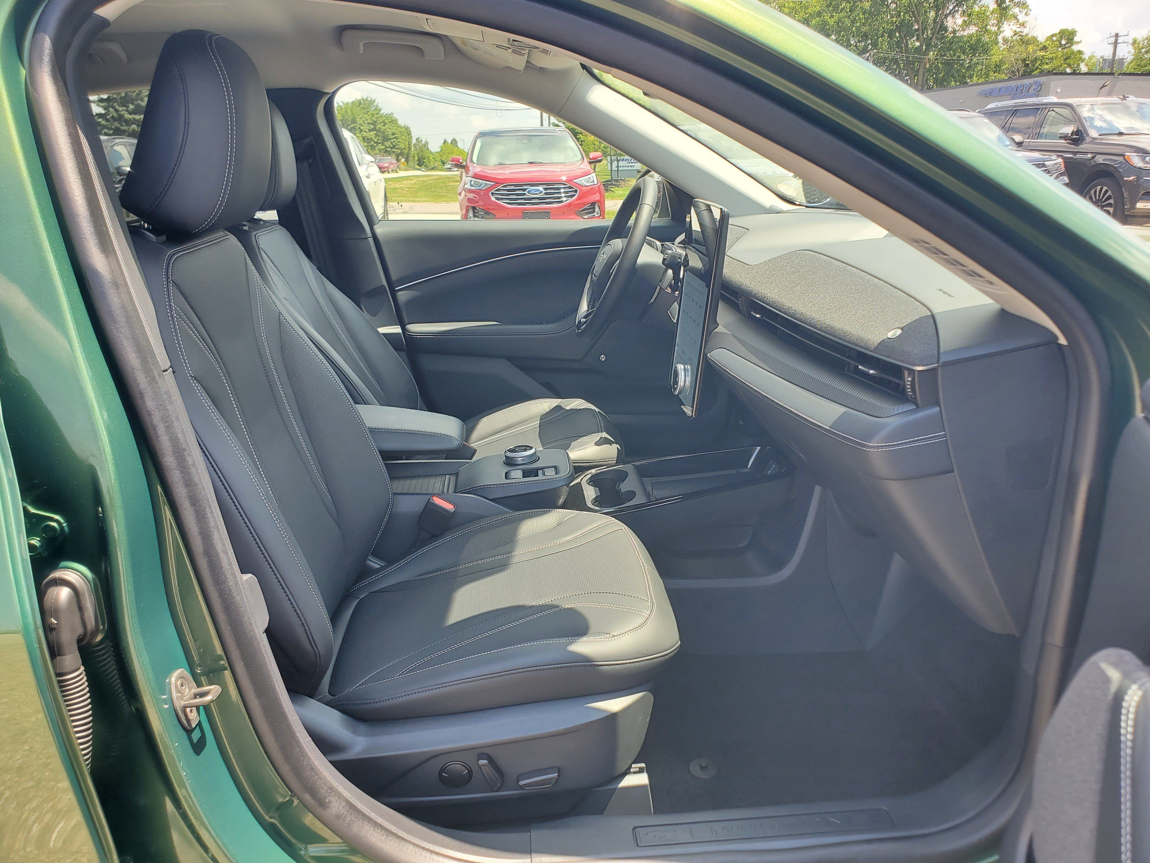 Used 2024 Ford Mustang Mach-E Premium AWD/4WD image 9