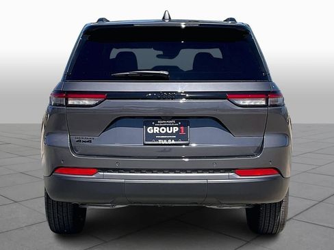 New 2026 Jeep Grand Cherokee Altitude AWD/4WD image 4