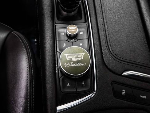 Used 2021 Cadillac XT5 Premium Luxury FWD image 17