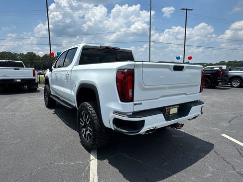 Used 2022 GMC Sierra 1500 AT4 w/ AT4 Premium Package AWD/4WD image 8