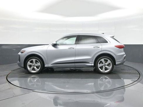 Used 2025 Audi Q5 Premium Plus AWD/4WD image 4
