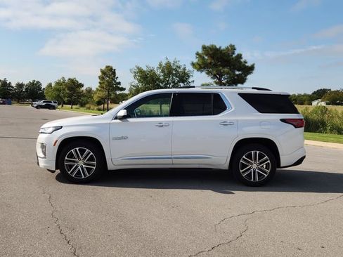 Used 2022 Chevrolet Traverse High Country image 4