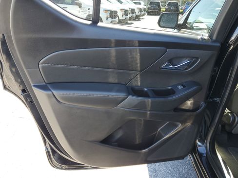 Used 2019 Chevrolet Traverse LS image 17