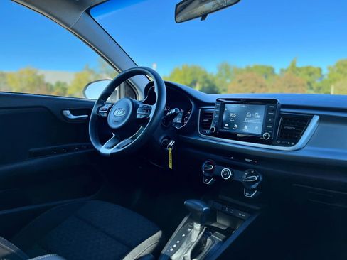 Used 2020 Kia Rio S image 16