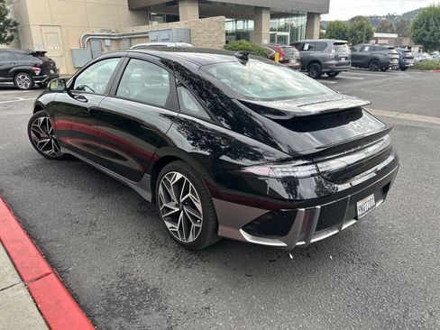 Used 2023 Hyundai Ioniq 6 SEL image 6