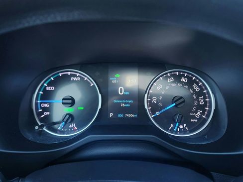 Used 2021 Toyota RAV4 XLE w/ Convenience Package image 18