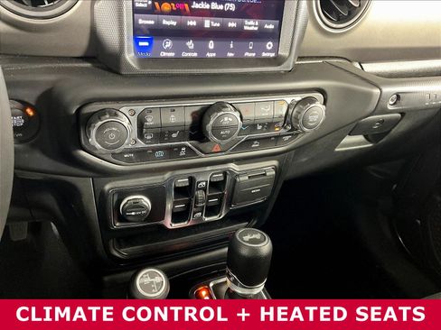 Used 2023 Jeep Wrangler Unlimited w/ Cold Weather Group AWD/4WD image 15