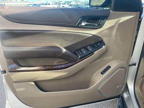 Used 2018 Chevrolet Tahoe LT image 23
