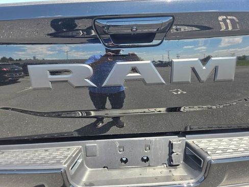 Used 2026 RAM 2500 Laramie AWD/4WD image 23