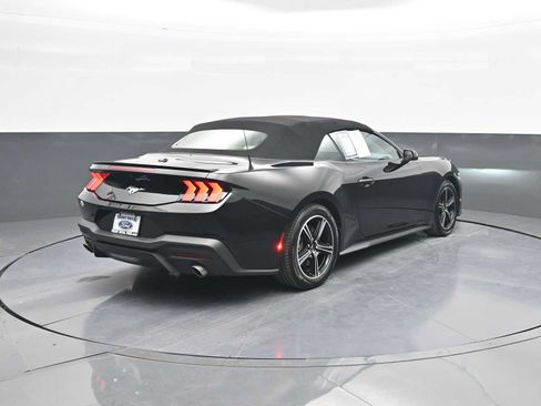 Used 2025 Ford Mustang Premium RWD image 7