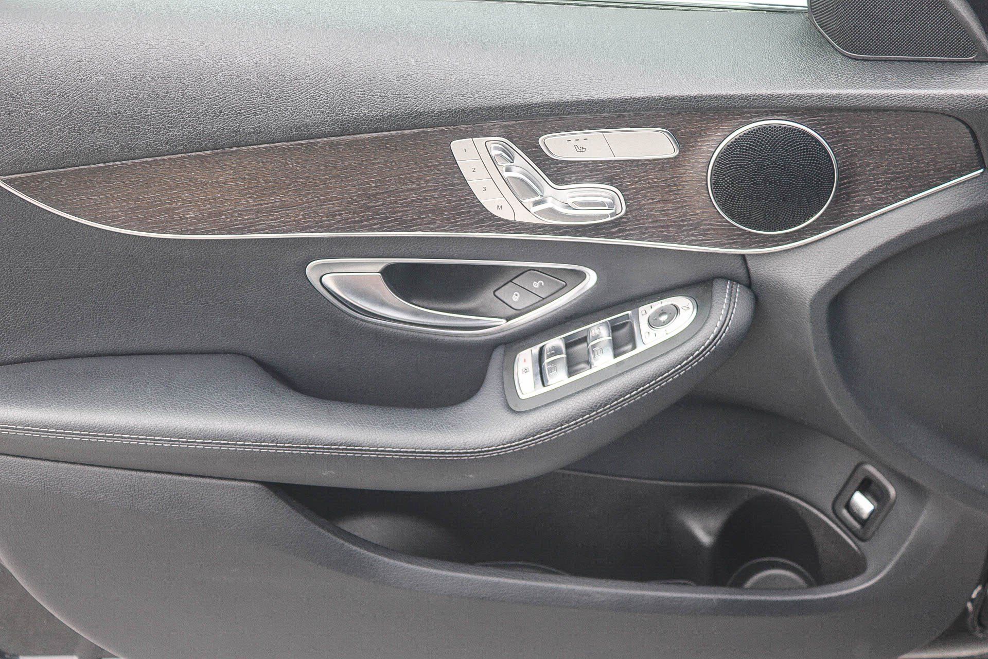 Used 2019 Mercedes-Benz C 300 Sedan image 21