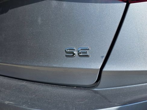 Used 2024 Volkswagen Jetta SE FWD image 23