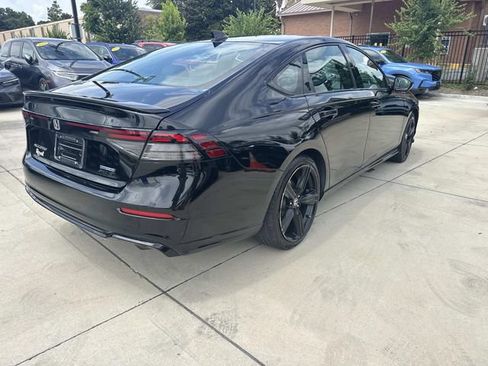 Used 2023 Honda Accord Sport image 7