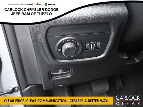 New 2025 Jeep Grand Cherokee Altitude image 14